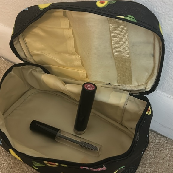 Avocado zip top make up tote bundle - Picture 4 of 12